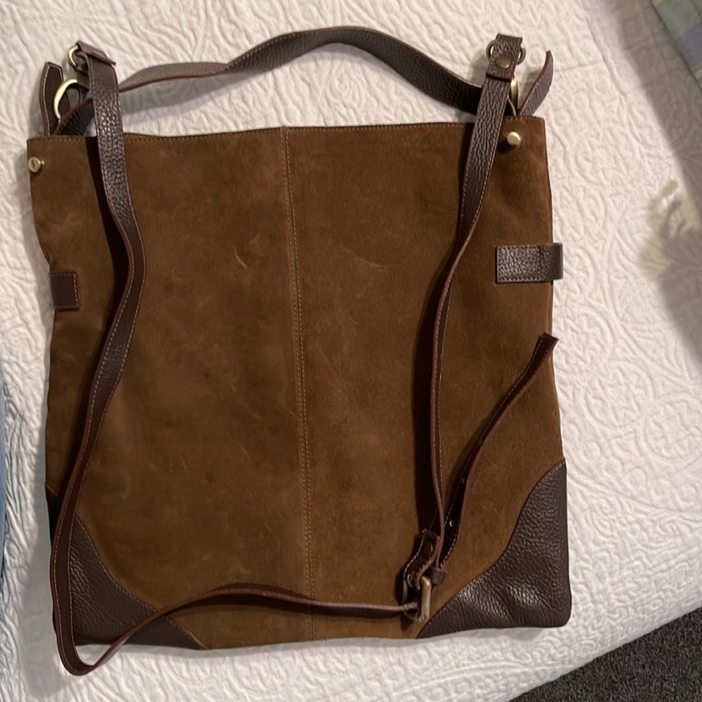 EUC Sundance Vera Pelle brown suede shirt handle and cross body bag.